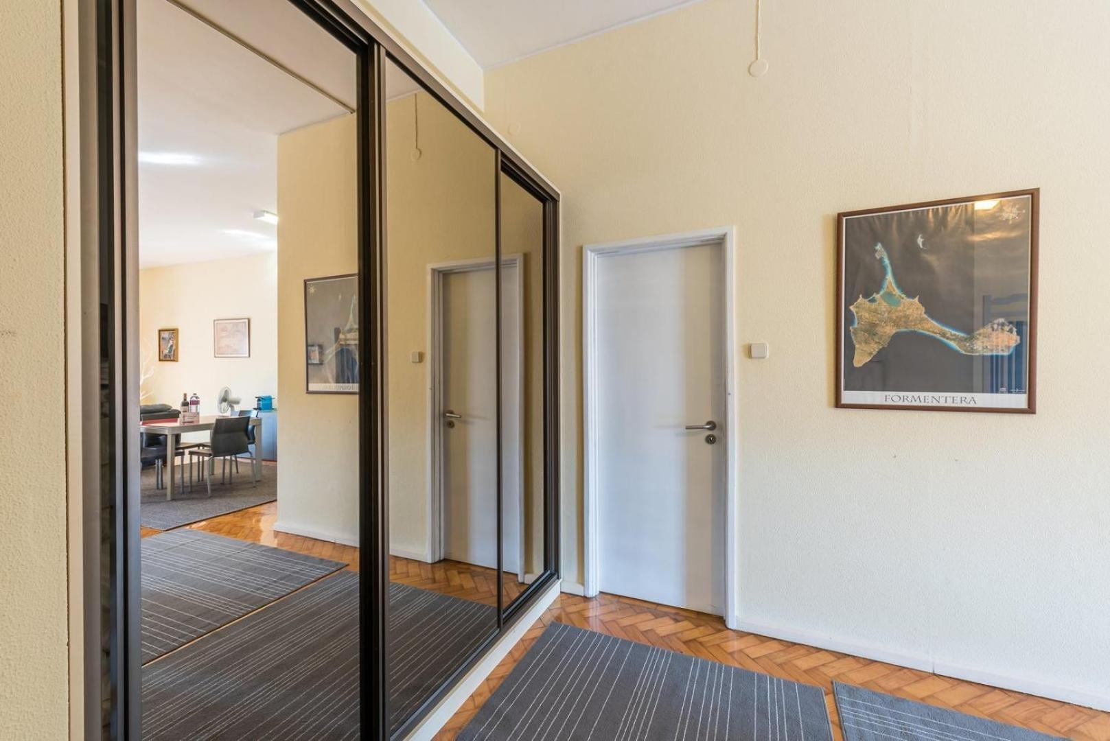 Guestready - Minimalistic Studio Downtown Porto Exterior photo