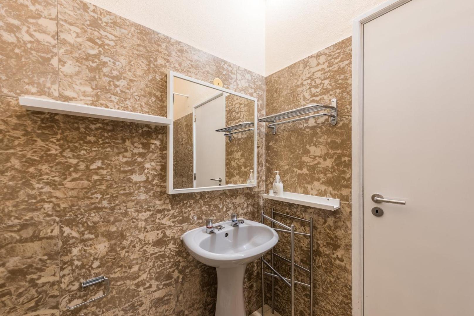 Guestready - Minimalistic Studio Downtown Porto Exterior photo